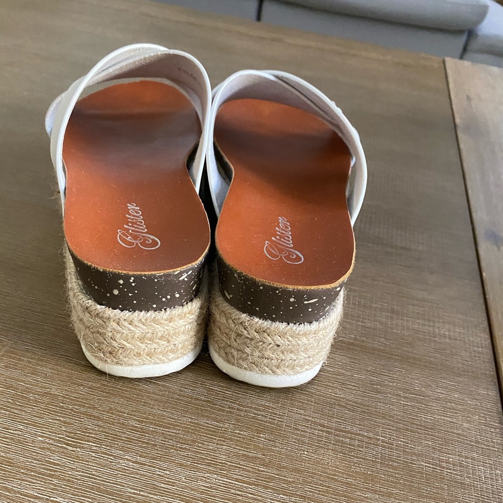 Platform Sandals - Picture 2 of 5